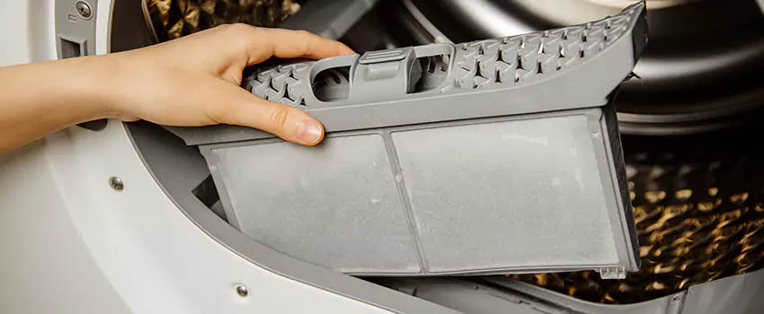Signs Of A Clogged Dryer Lint Trap in O'Fallon, Missouri